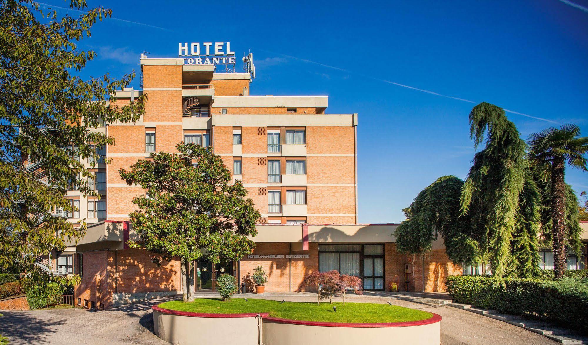 Hotel Salera Asti Buitenkant foto