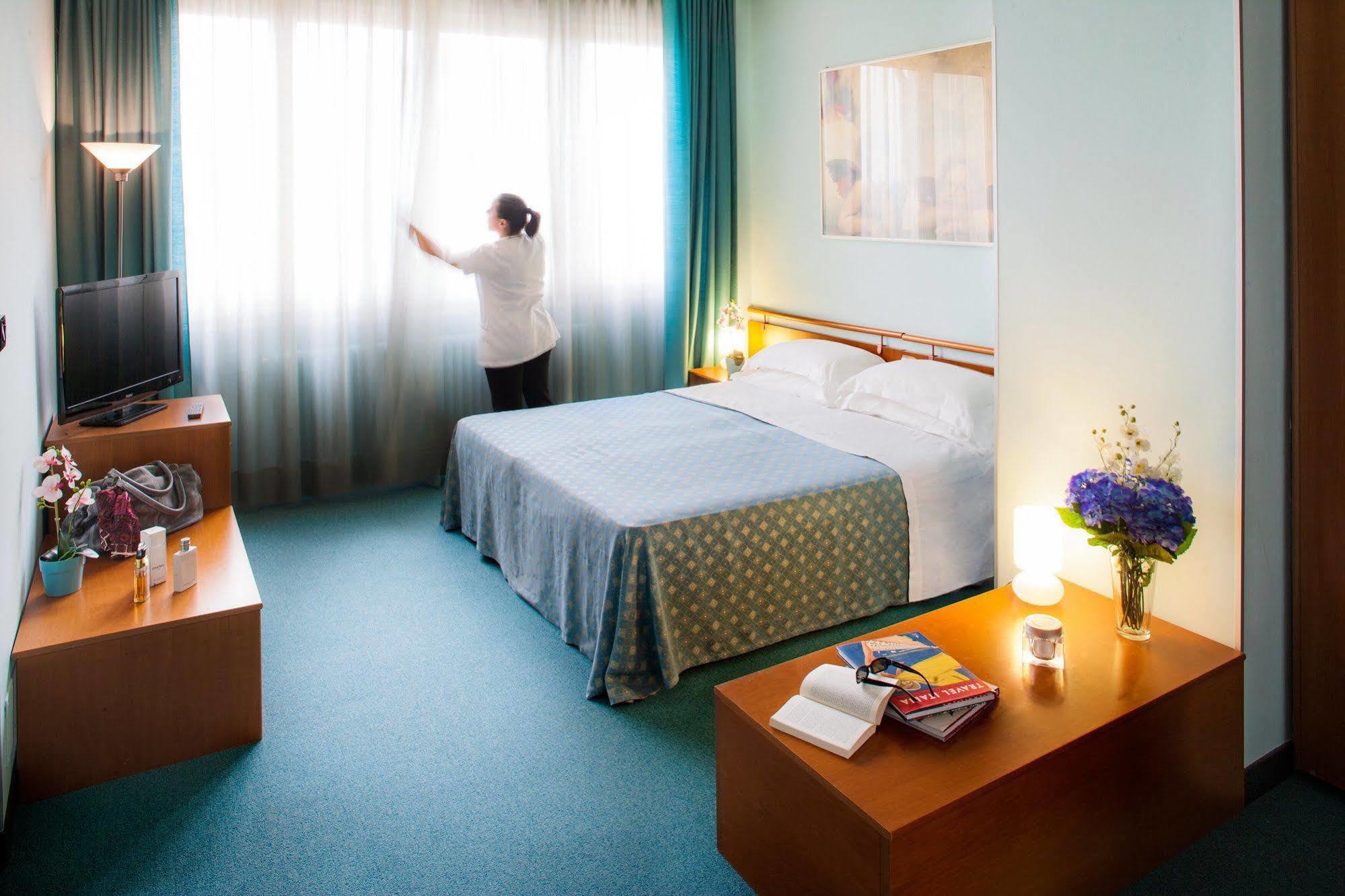 Hotel Salera Asti Buitenkant foto