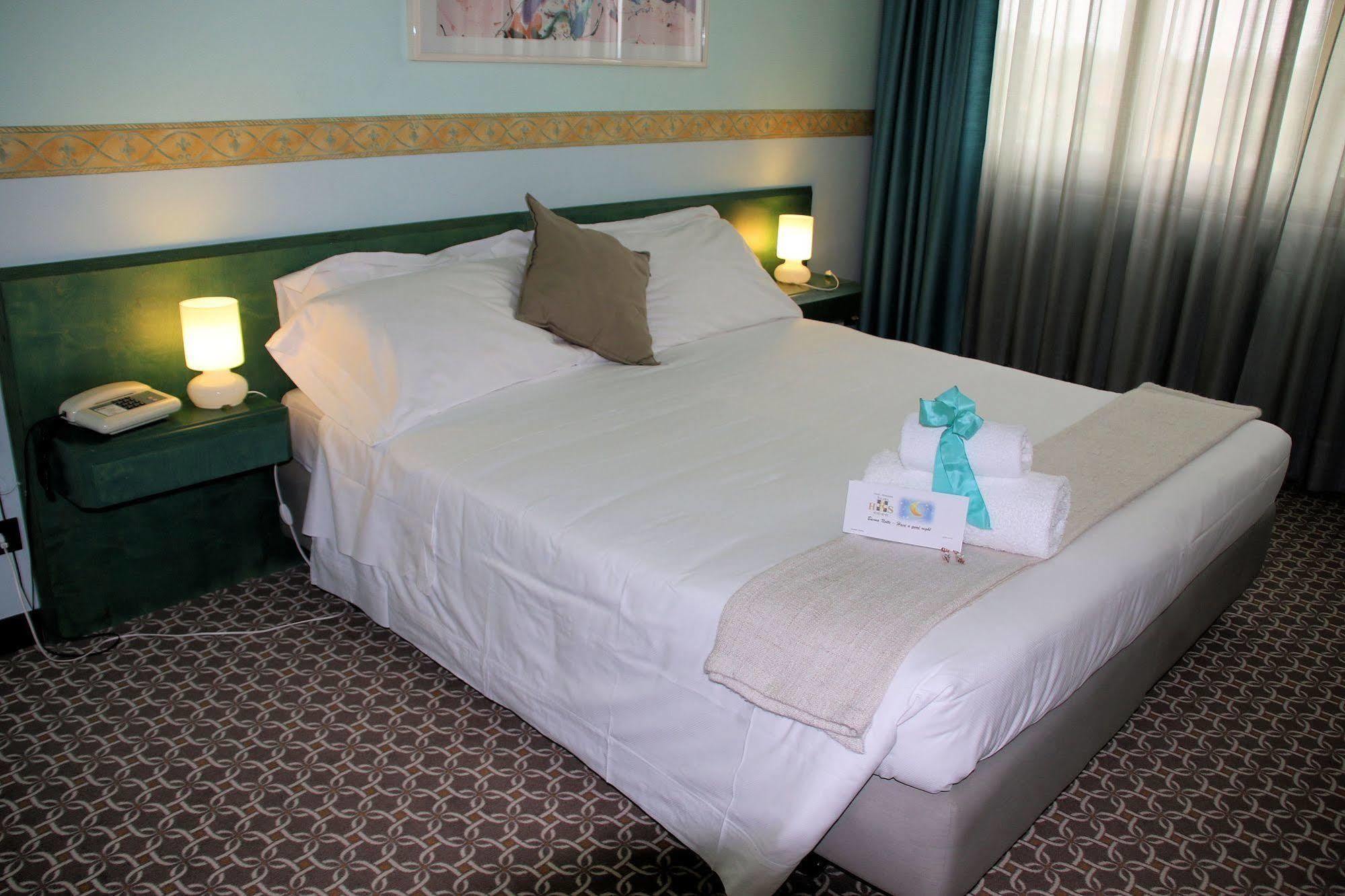 Hotel Salera Asti Buitenkant foto